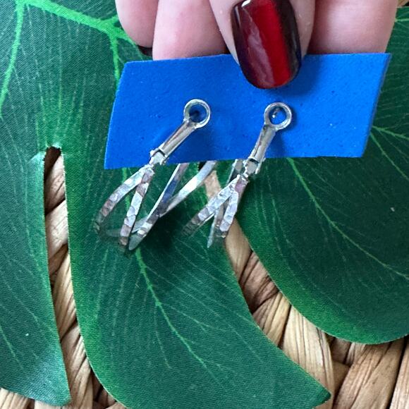 BOGO FREE SILVER TONE HOOP EARRINGS - Picture 6 of 6